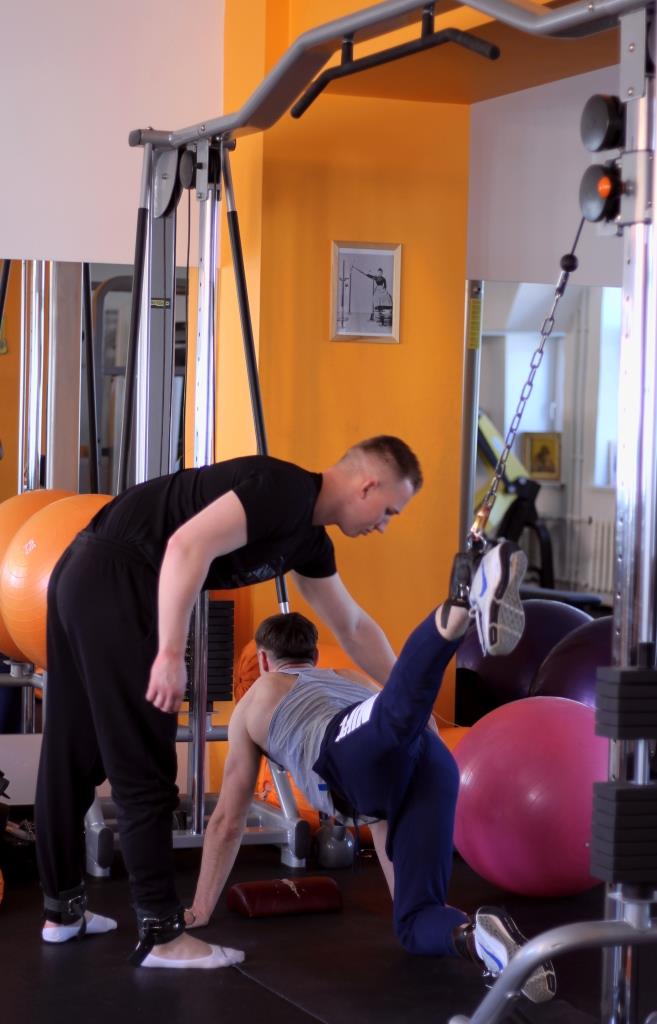 Кинезиотерапия в тренажерном зале